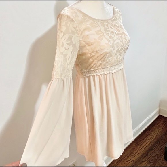 Flying Tomato Ivory Boho Bell Sleeve Dress XS - Picture 4 of 7